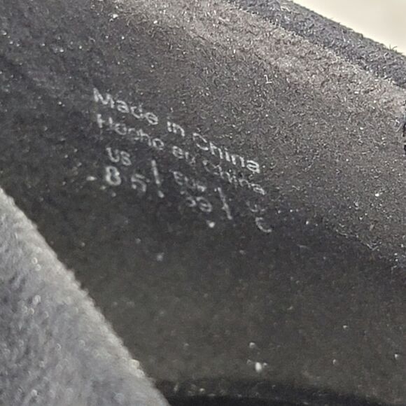 Call it spring suede black pumps - Picture 2 of 9